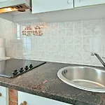 Nika 3 Mit Pool Und Whirlpool 400 By Interhome Apartmán *