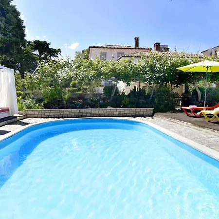 Nika 3 Mit Pool Und Whirlpool 400 By Interhome Apartmán *